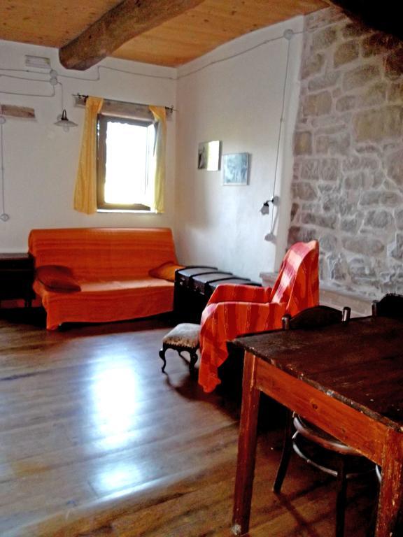Locanda Dell'Istrice Camerino Ruang foto