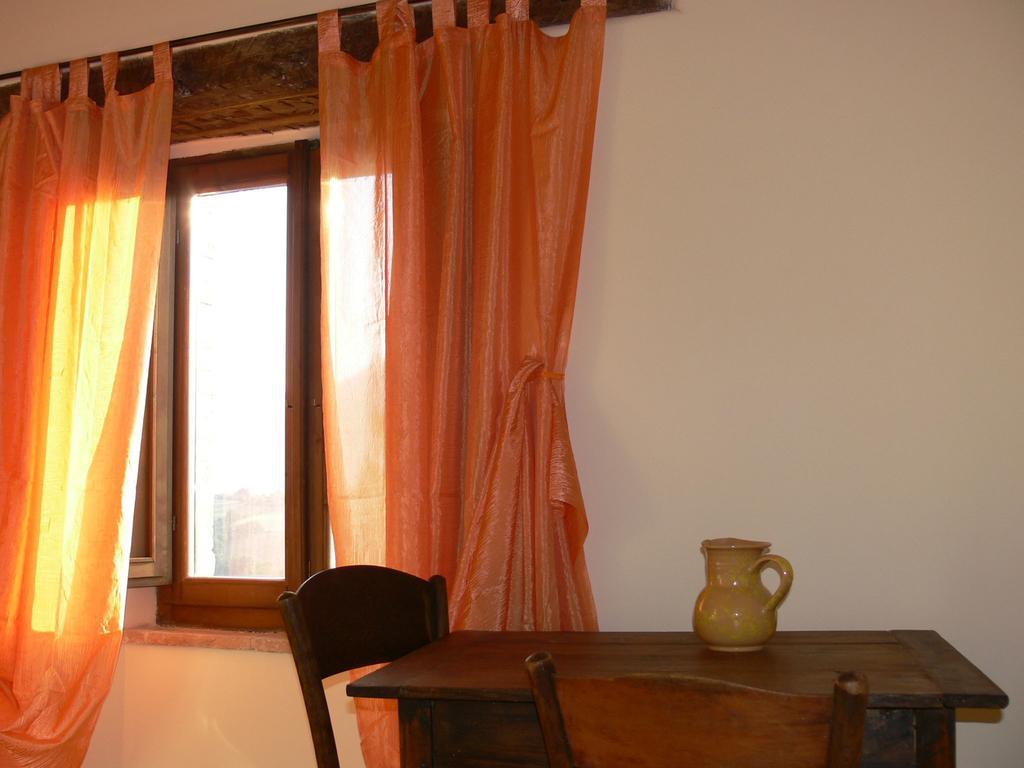 Locanda Dell'Istrice Camerino Ruang foto
